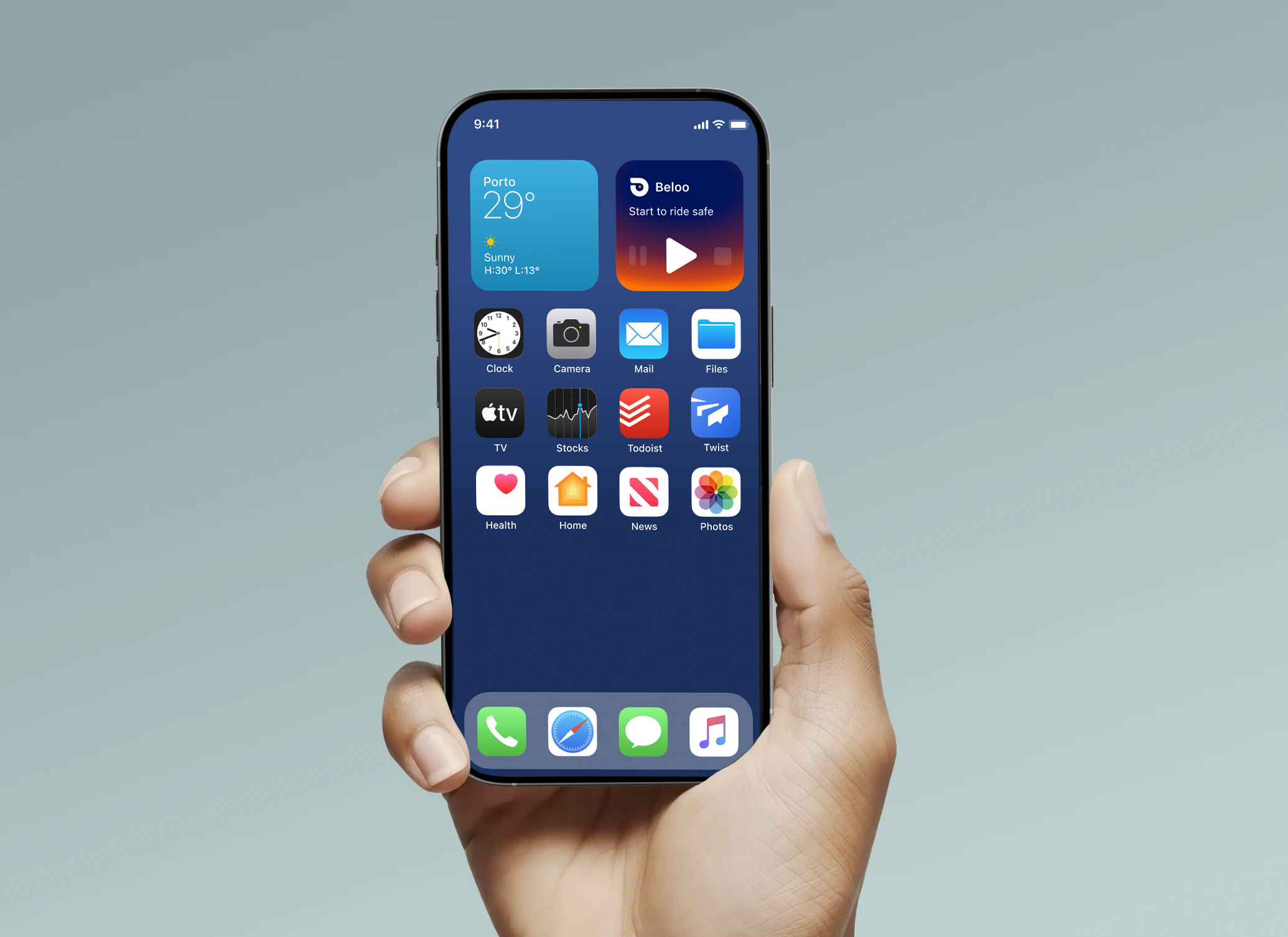 iPhone home screen showing the Beloo widget with ride tracking controls